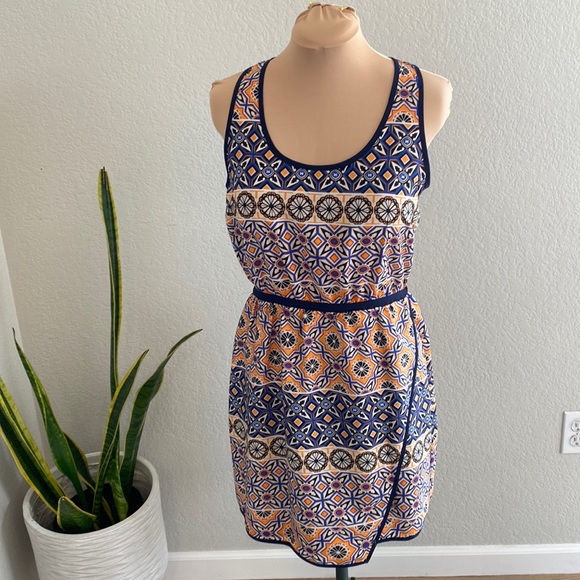 Bar III Dresses & Skirts - Bar lll summer dress. Size Medium.